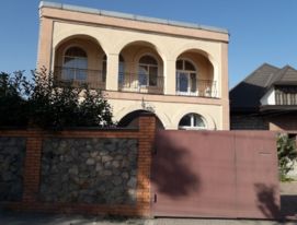 Здам в оренду великий та красивий будинок, подобово для великої компанії фото №2