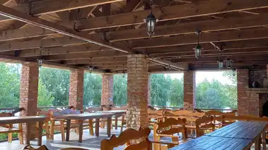 Паб "Три ноги''