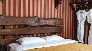 Отель "Эдбург"