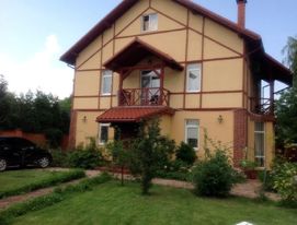 Будинок на Русанівських садах із озером фото №4