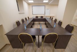 Зал для мероприятий в безепасном подвальном помещении в Харькове фото №2