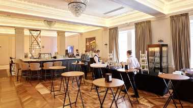 Оазис Ивент Холл (Oasis Event Hall)