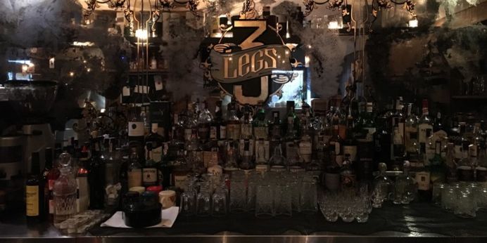 Паб "Три ноги'' фото