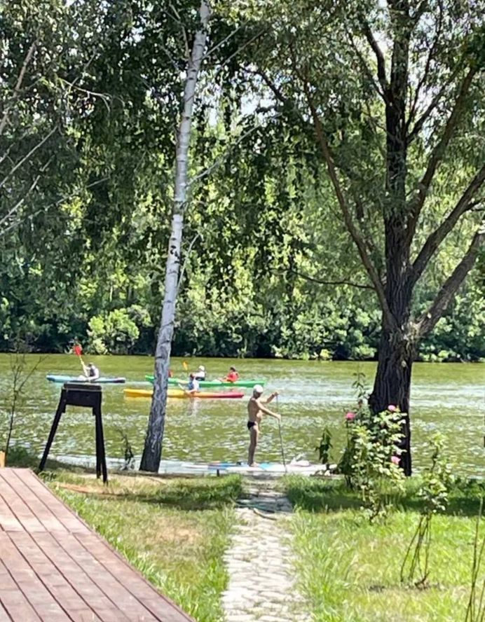 Аренда дома посуточно на берегу озера. Осокорки фото