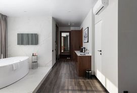 BE THE ONE HOTEL фото №4