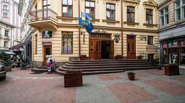 Blum Hotel