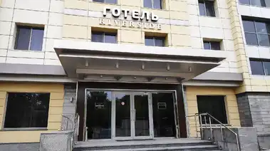 Готель Україна